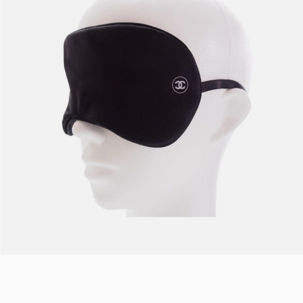 CHANEL Elegant Black Eye Mask
